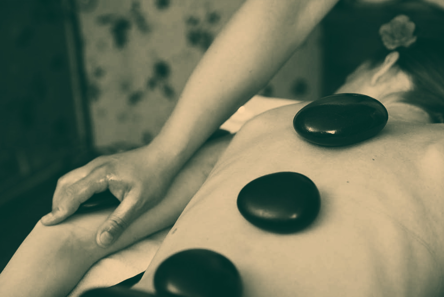 Hot-Stone-Massage